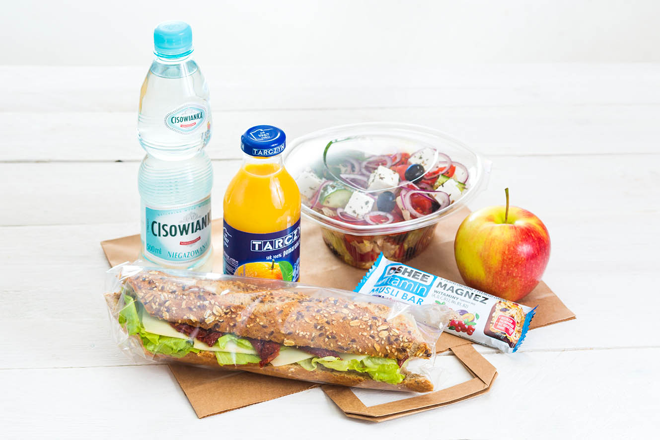 Zdjęcie Lunch box travel pack zestawy podróżne - gdzie i jak zamówić, na co zwrócić uwagę?